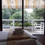 Souropanis 卡梅纳维洛拉