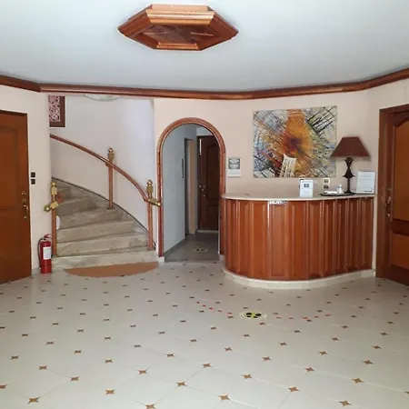 Souropanis 3* Καμένα Βούρλα