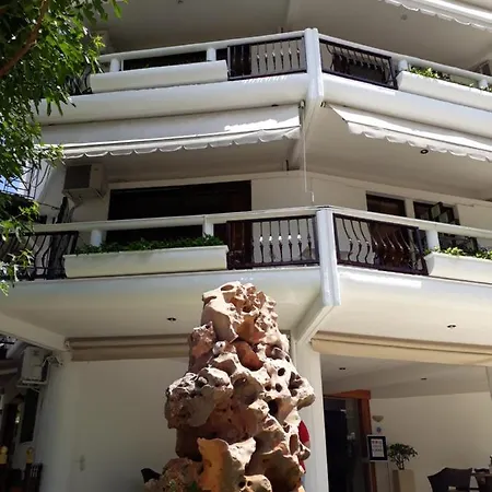 Guest house Studios Souropanis Kamena Vourla