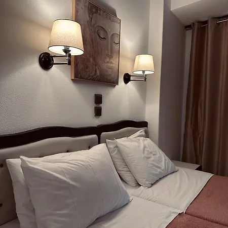 Studios Souropanis Guest house *