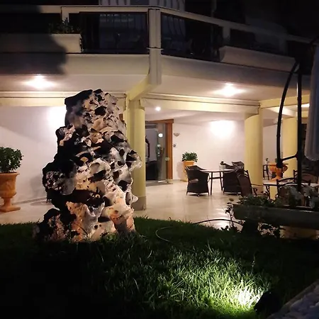 Studios Souropanis Guest house