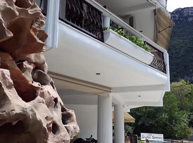 Studios Souropanis 3* Kamena Vourla