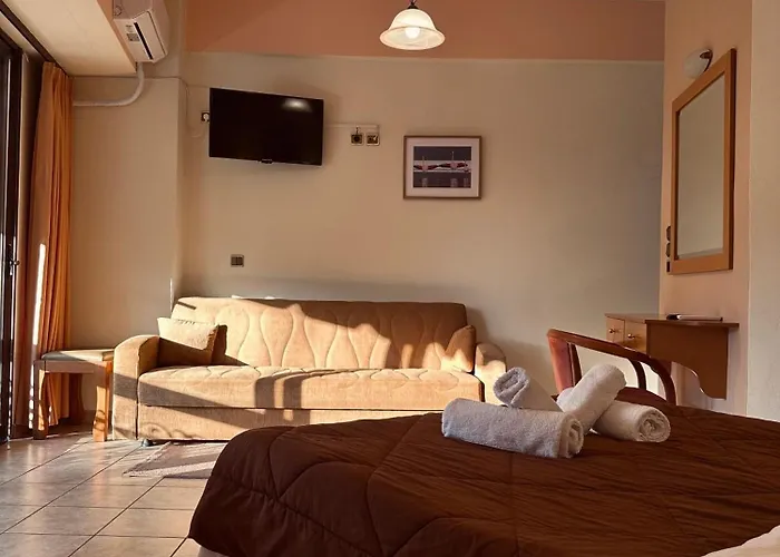 Studios Souropanis 3* Kamena Vourla